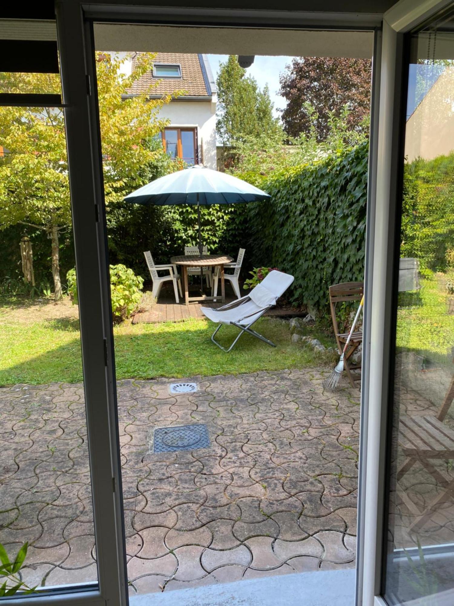 Chambre En Duplex, Entree Autonome, Sdb Privative Taverny Buitenkant foto